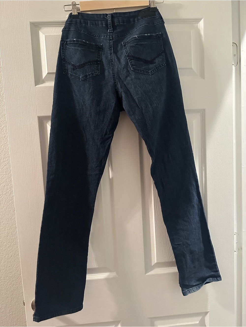 Naturals Women's Jeans in Dark Blue Wash - Picture 2 of 2